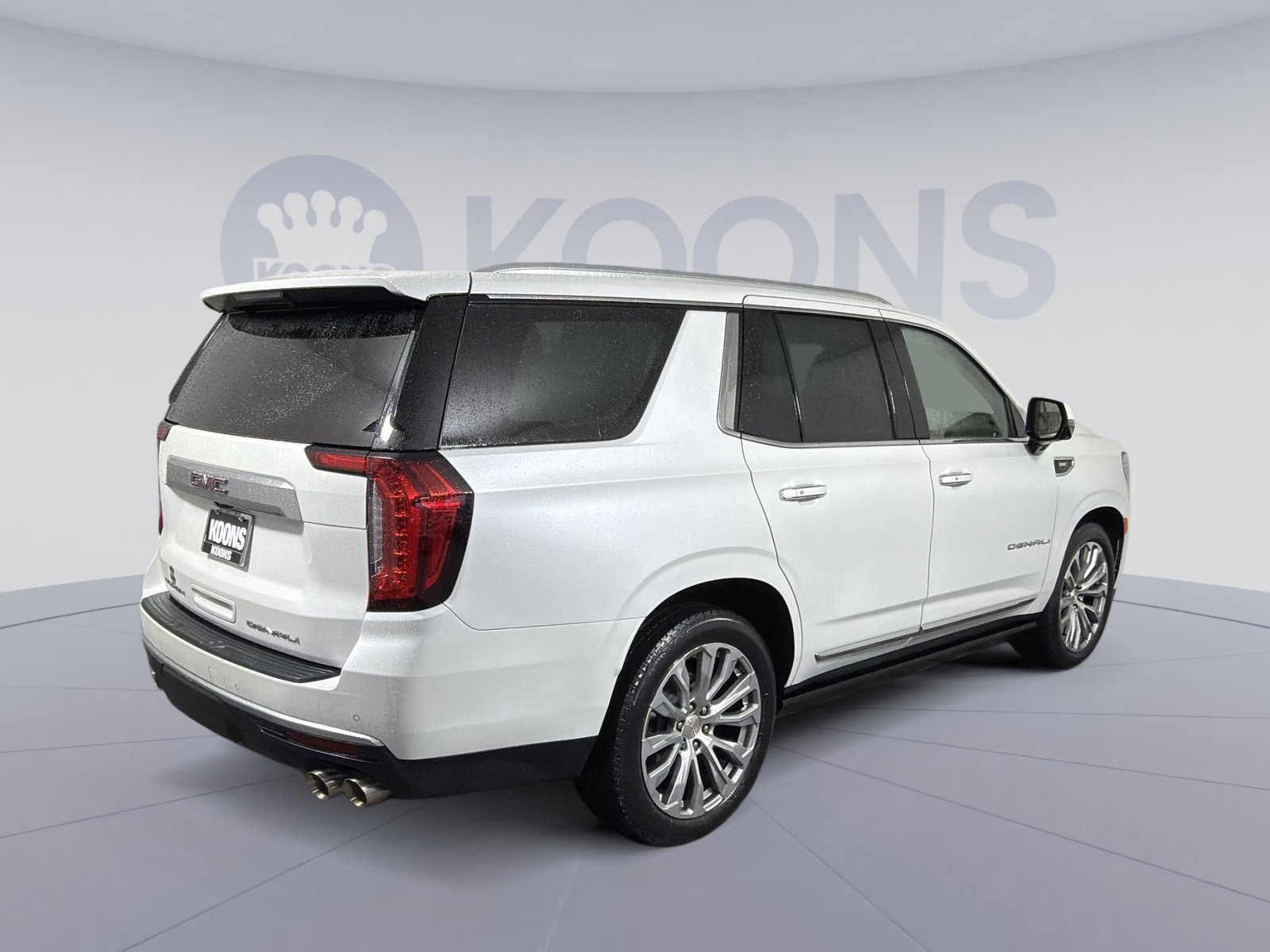 Used 2022 GMC Yukon Denali w/ Denali Premium Package image 7