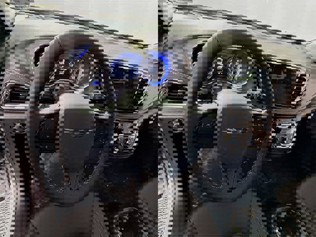 New 2026 Chrysler Pacifica Select image 6