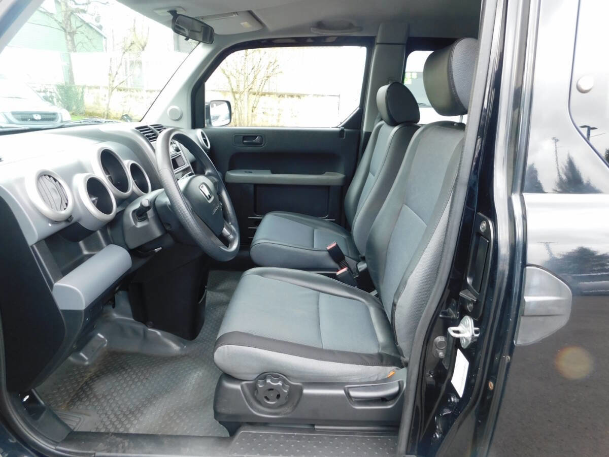 Used 2005 Honda Element LX image 6