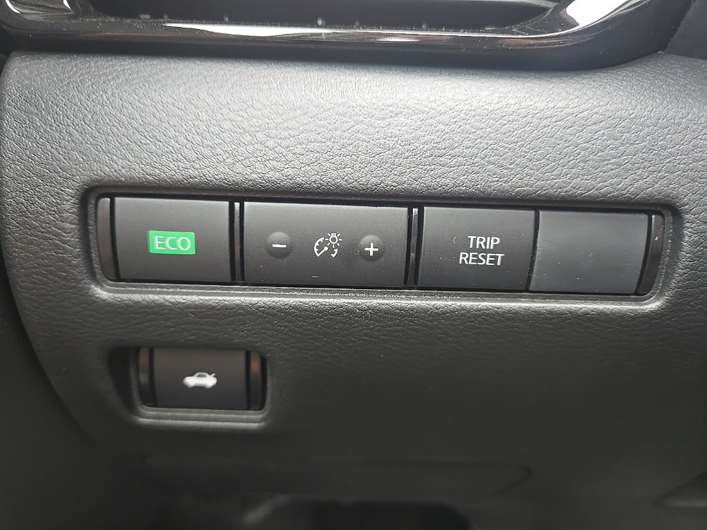 New 2025 Nissan Sentra SV w/ SV Premium Package image 15