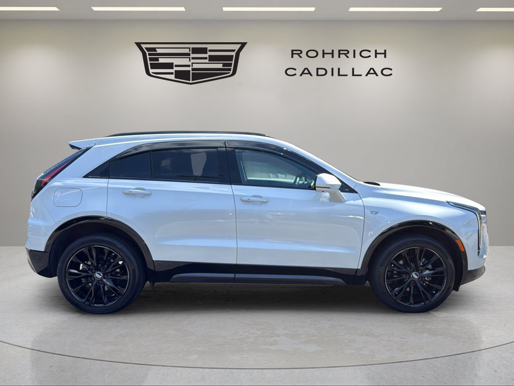 Certified 2025 Cadillac XT4 Sport w/ LPO, Onyx Lite Package AWD/4WD image 4