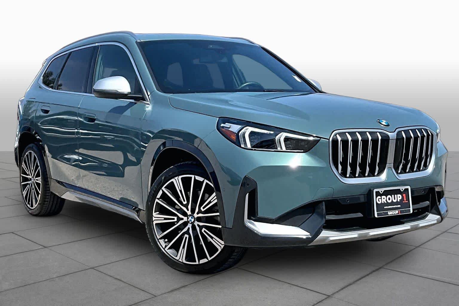 Used 2024 BMW X1 xDrive28i w/ Convenience Package AWD/4WD image 3