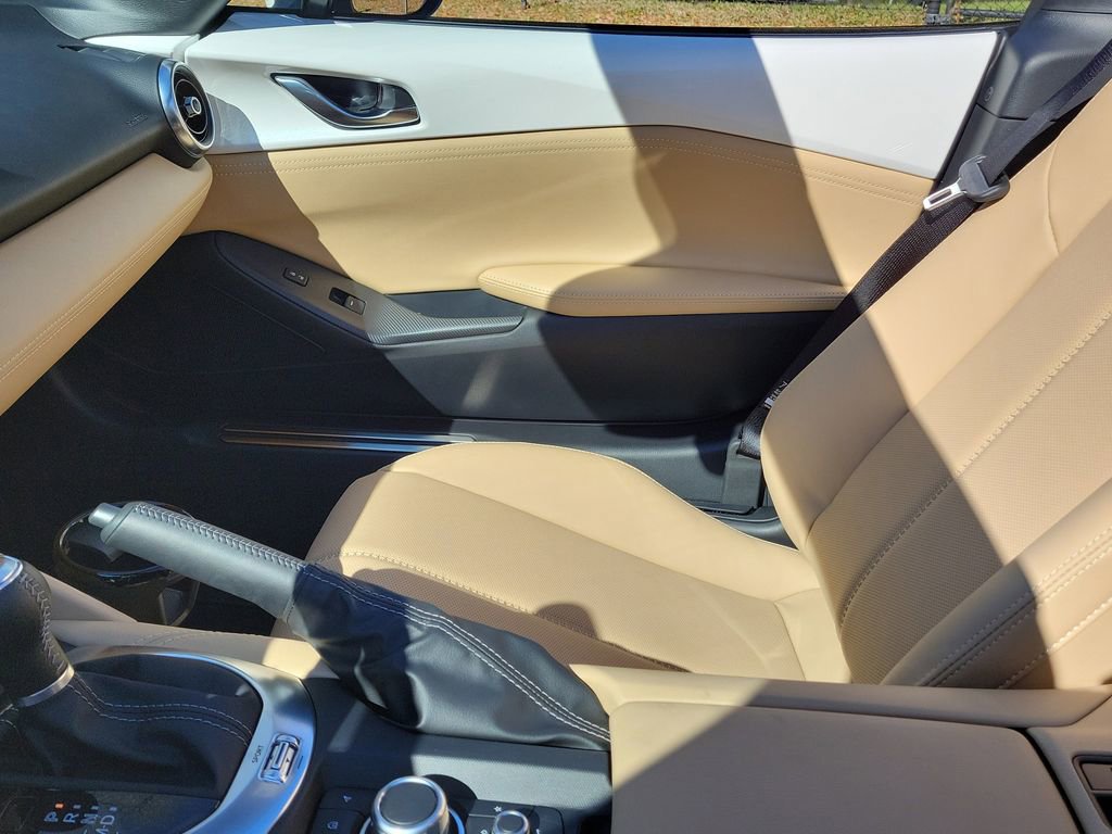 New 2026 MAZDA MX-5 Miata RF Grand Touring image 32
