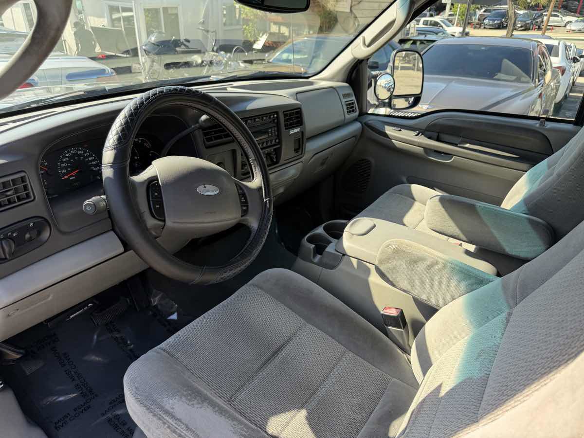 Used 2003 Ford Excursion XLT RWD image 12