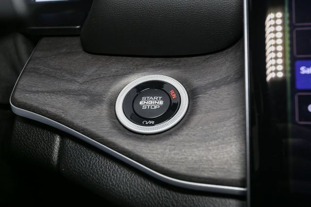 Used 2025 Jeep Grand Cherokee Limited AWD/4WD image 33