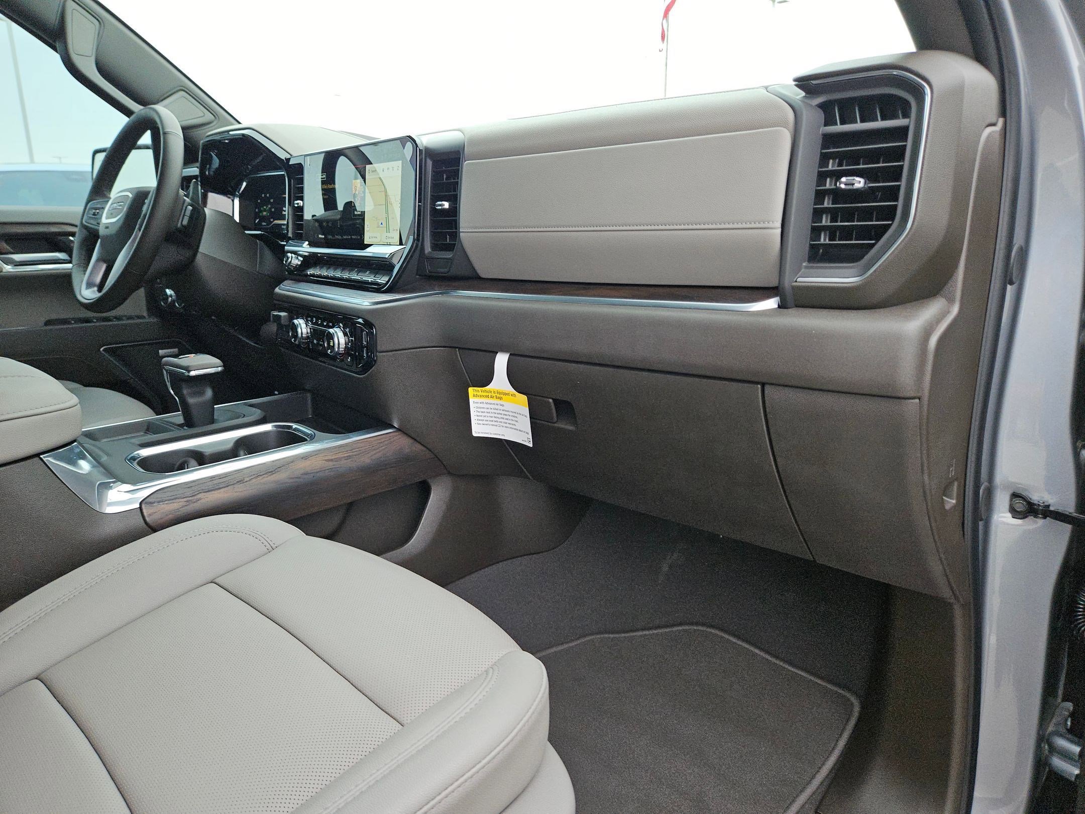 Used 2025 GMC Sierra 1500 SLT RWD image 27