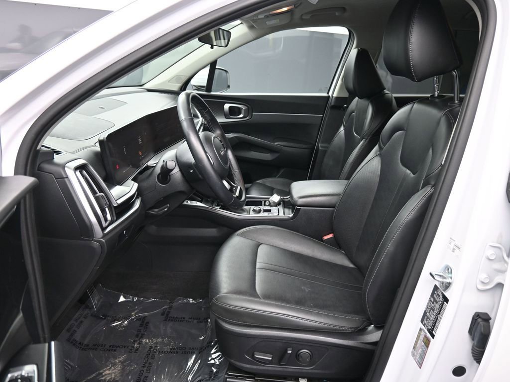 Certified 2024 Kia Sorento S image 16
