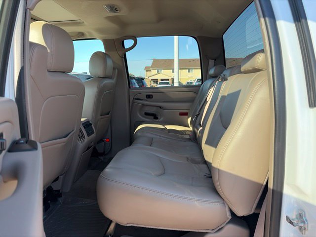 Used 2007 GMC Sierra 2500 SLT w/ Heavy-Duty Power Package RWD image 40