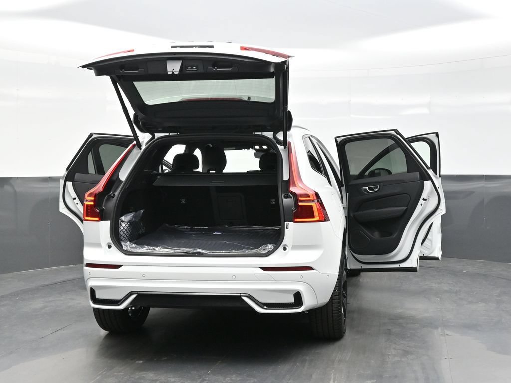 New 2026 Volvo XC60 T8 Ultra w/ Climate Package PRO AWD/4WD image 42