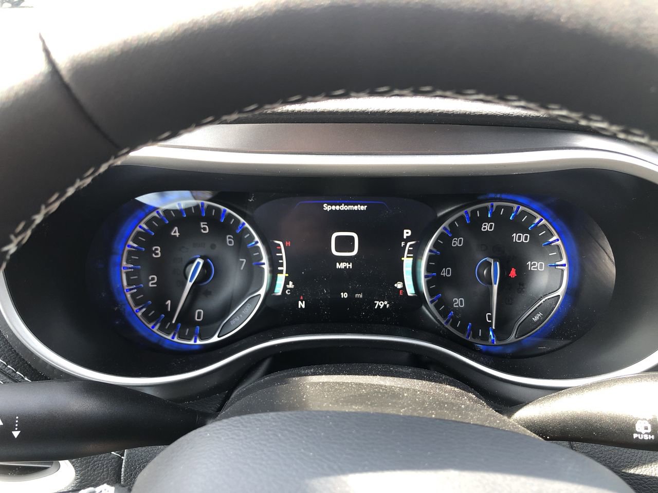 New 2026 Chrysler Pacifica Select image 18