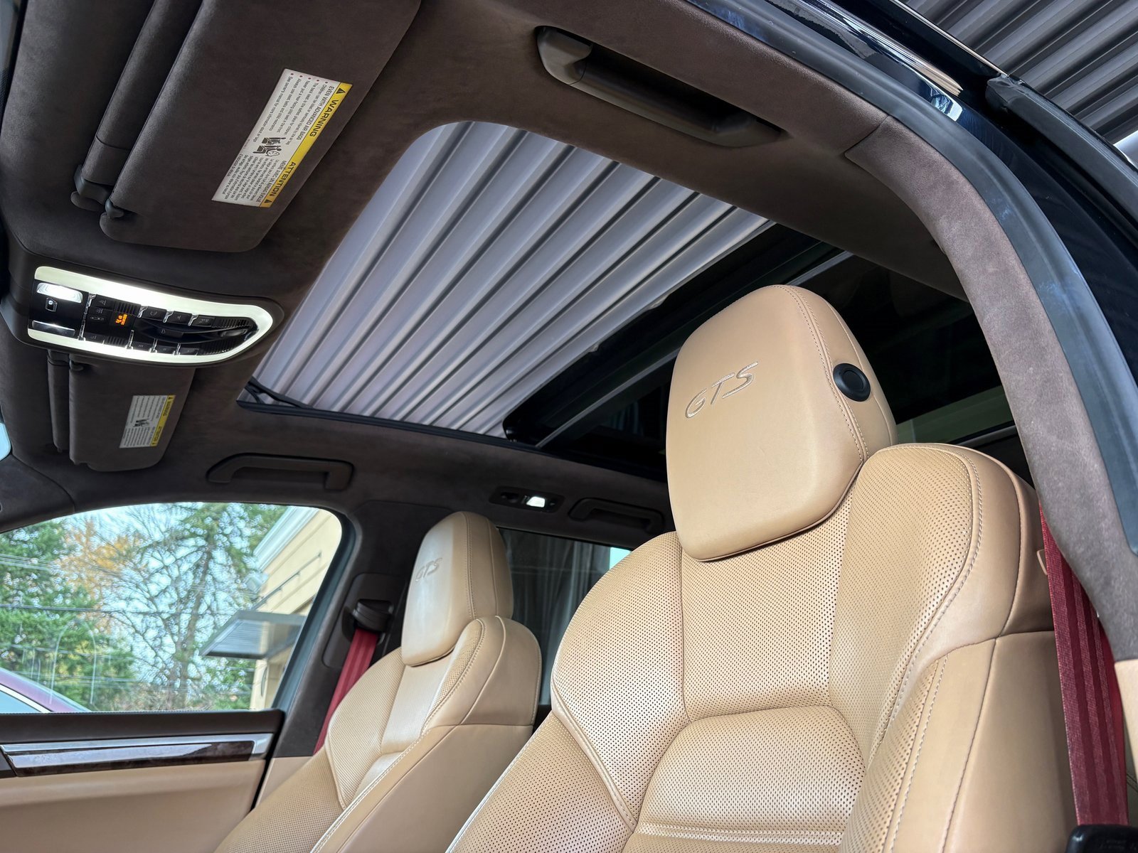 Used 2016 Porsche Cayenne GTS image 23