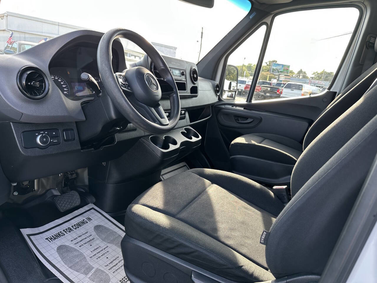 Used 2022 Mercedes-Benz Sprinter 3500 image 10