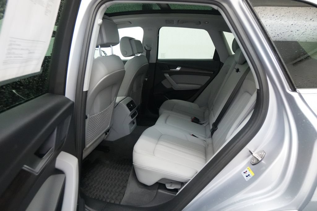 Used 2022 Audi Q5 2.0T Premium AWD/4WD image 18