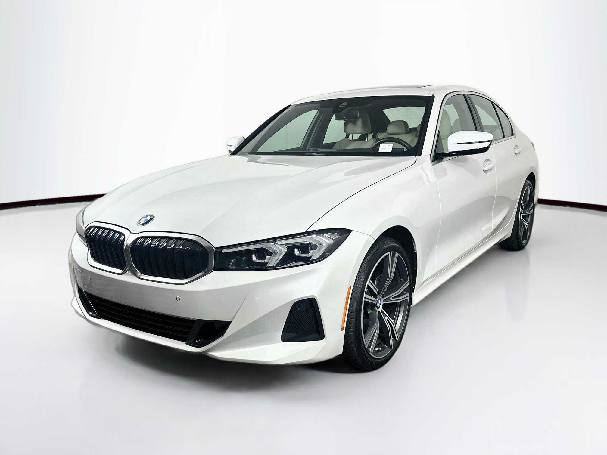 Used 2024 BMW 330i Sedan w/ Premium Package RWD image 3