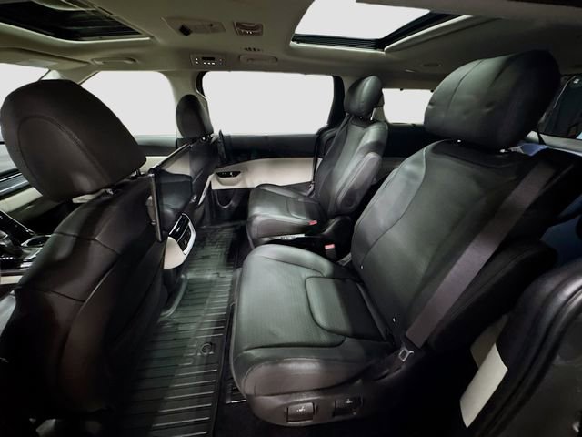 Used 2024 Kia Carnival SX Prestige FWD image 27