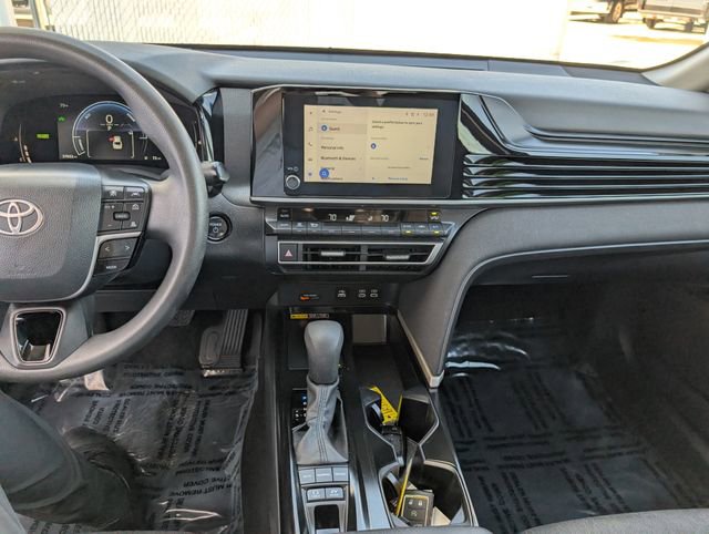 Used 2025 Toyota Camry LE FWD image 3