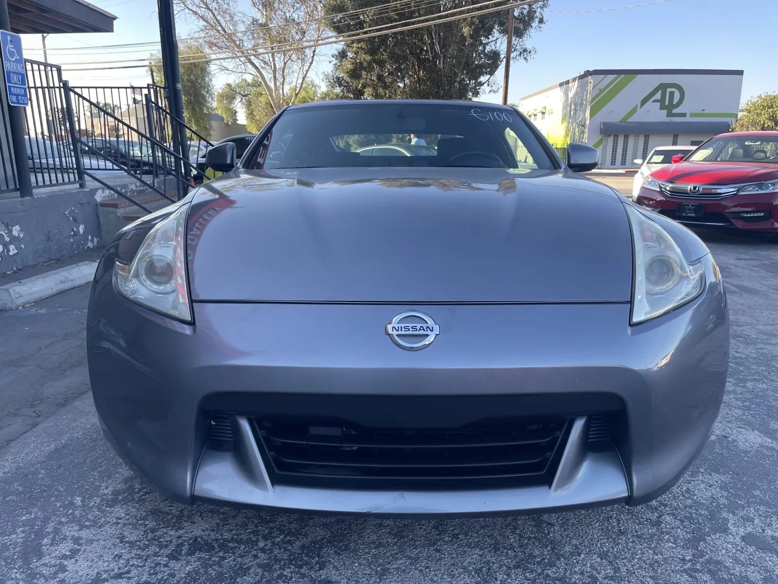 Used 2012 Nissan 370Z Coupe RWD image 2