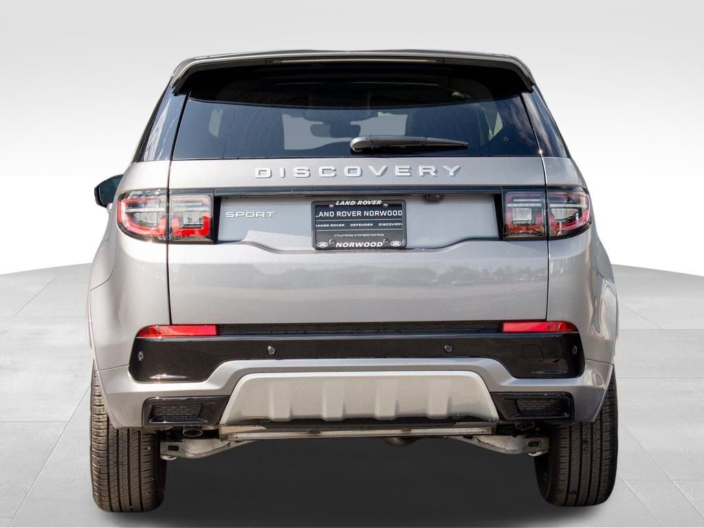 New 2024 Land Rover Discovery Sport S image 5