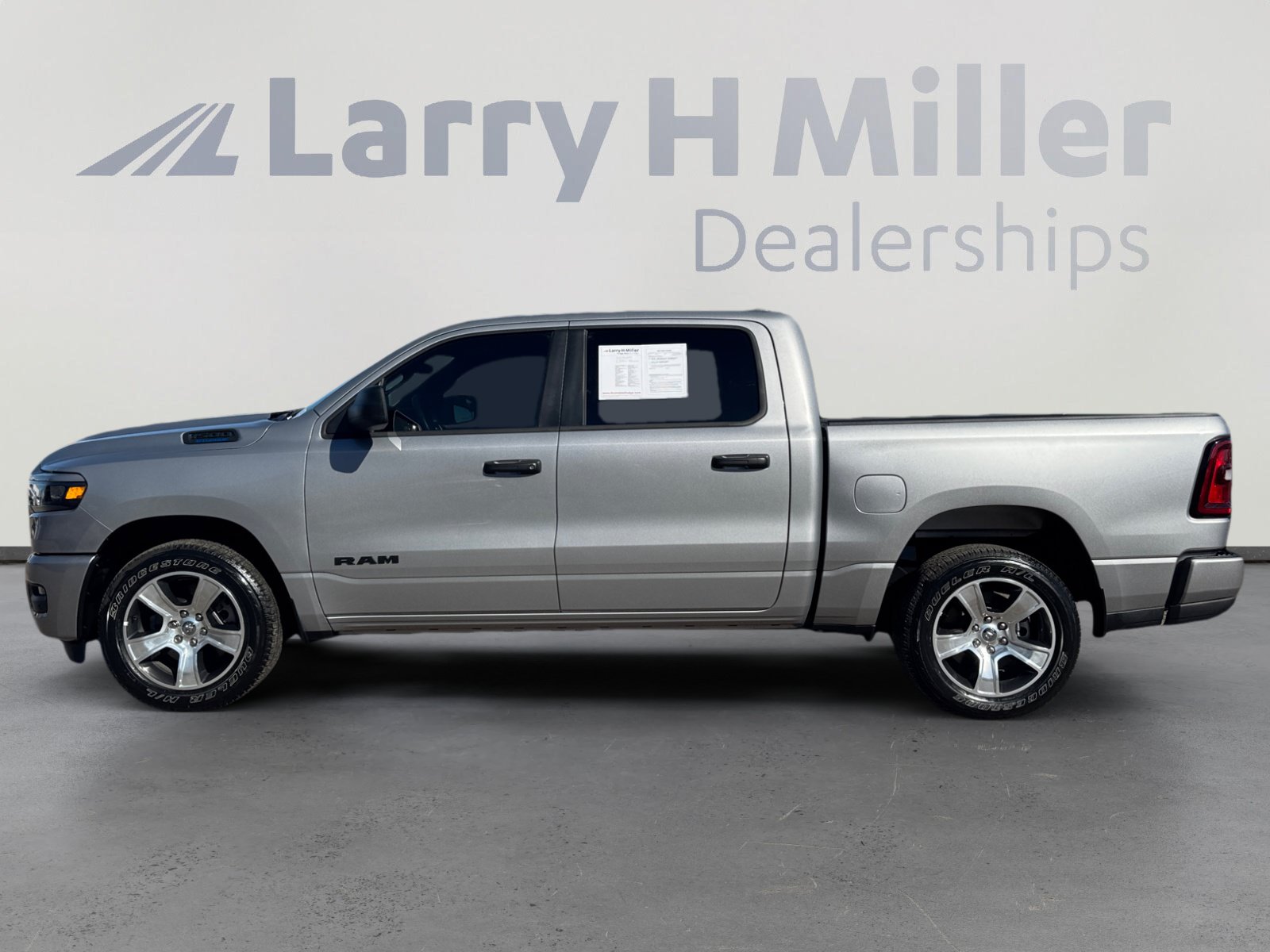 Used 2025 RAM 1500 Tradesman RWD image 2