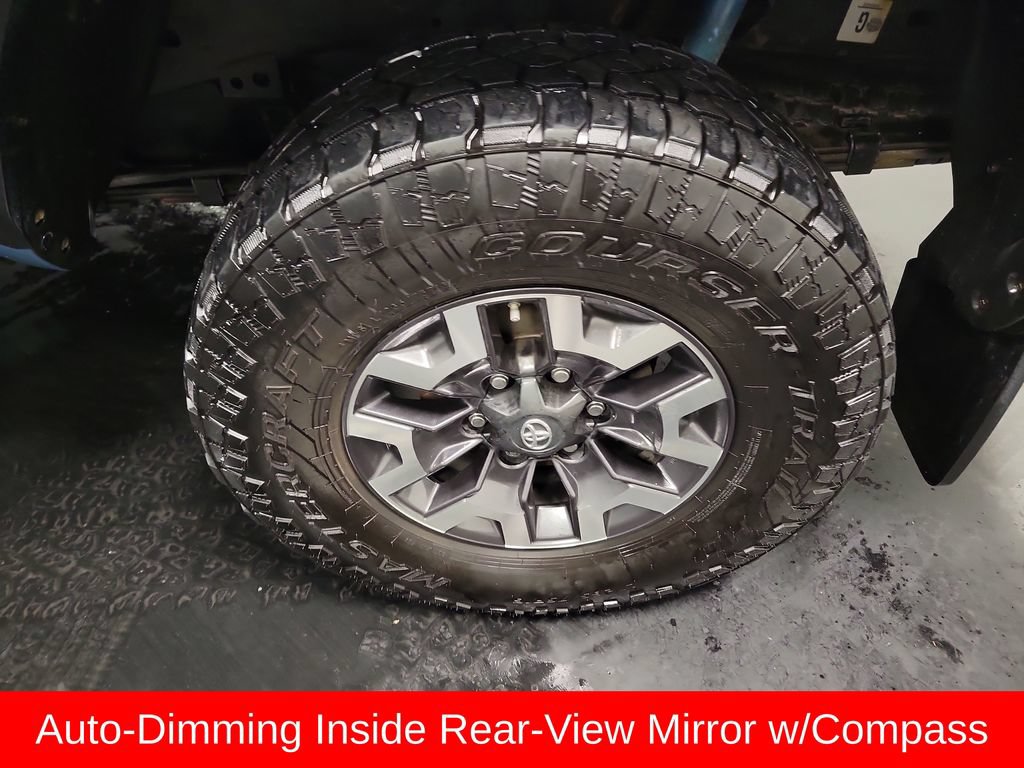 Used 2019 Toyota Tacoma TRD Off-Road AWD/4WD image 12
