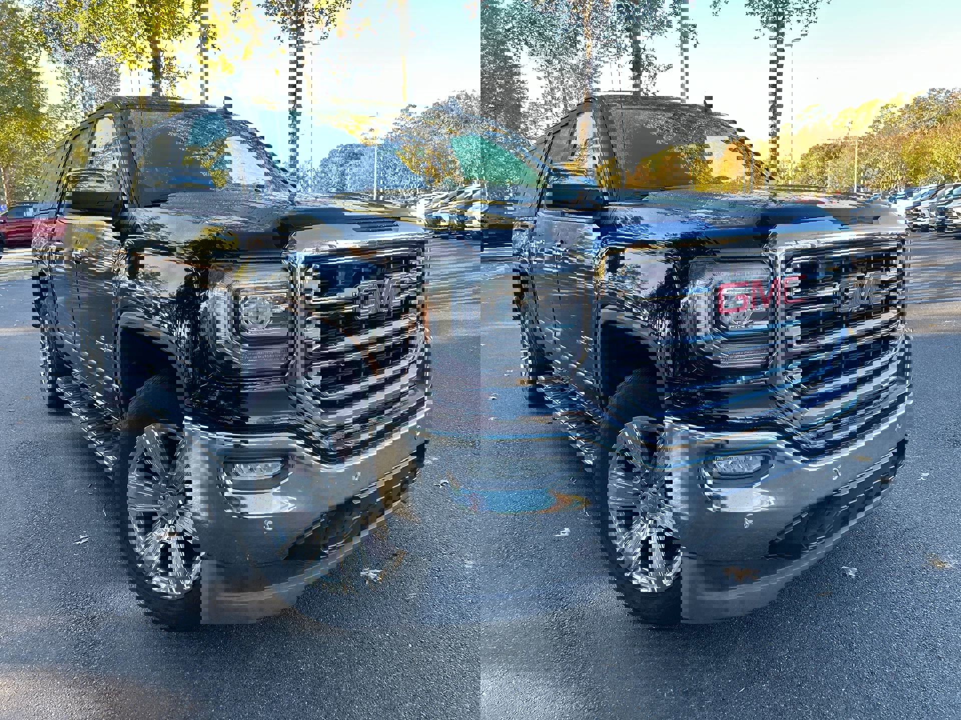 Used 2017 GMC Sierra 1500 SLT image 2