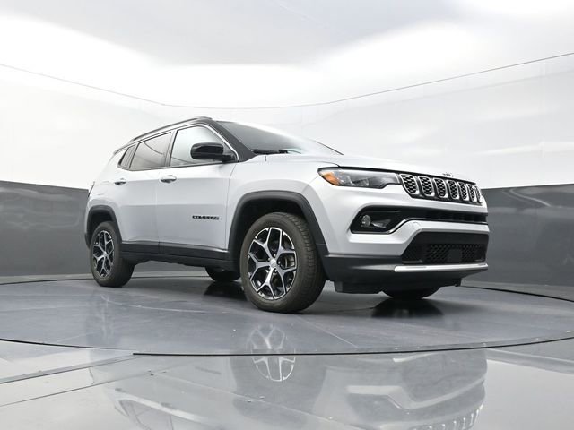 Used 2024 Jeep Compass Limited AWD/4WD image 21