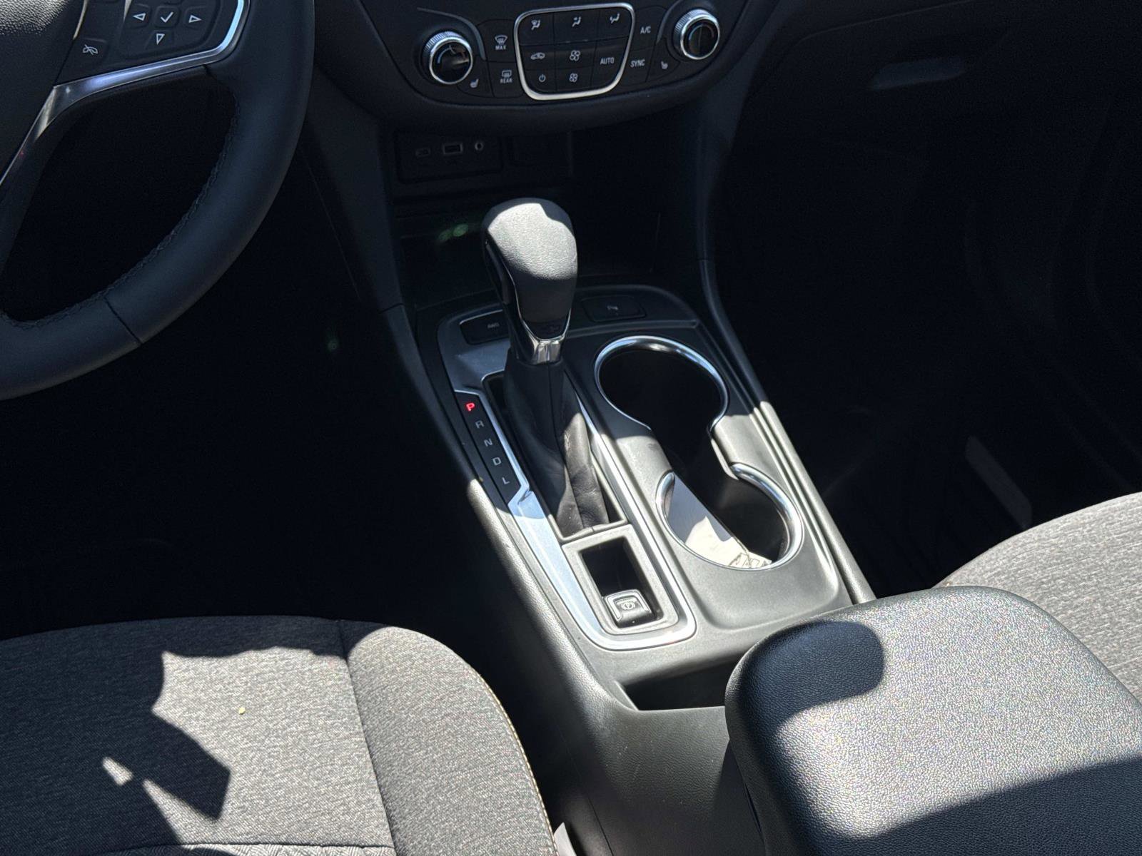 Used 2024 Chevrolet Equinox LT w/ LPO, Floor Liner Package image 5