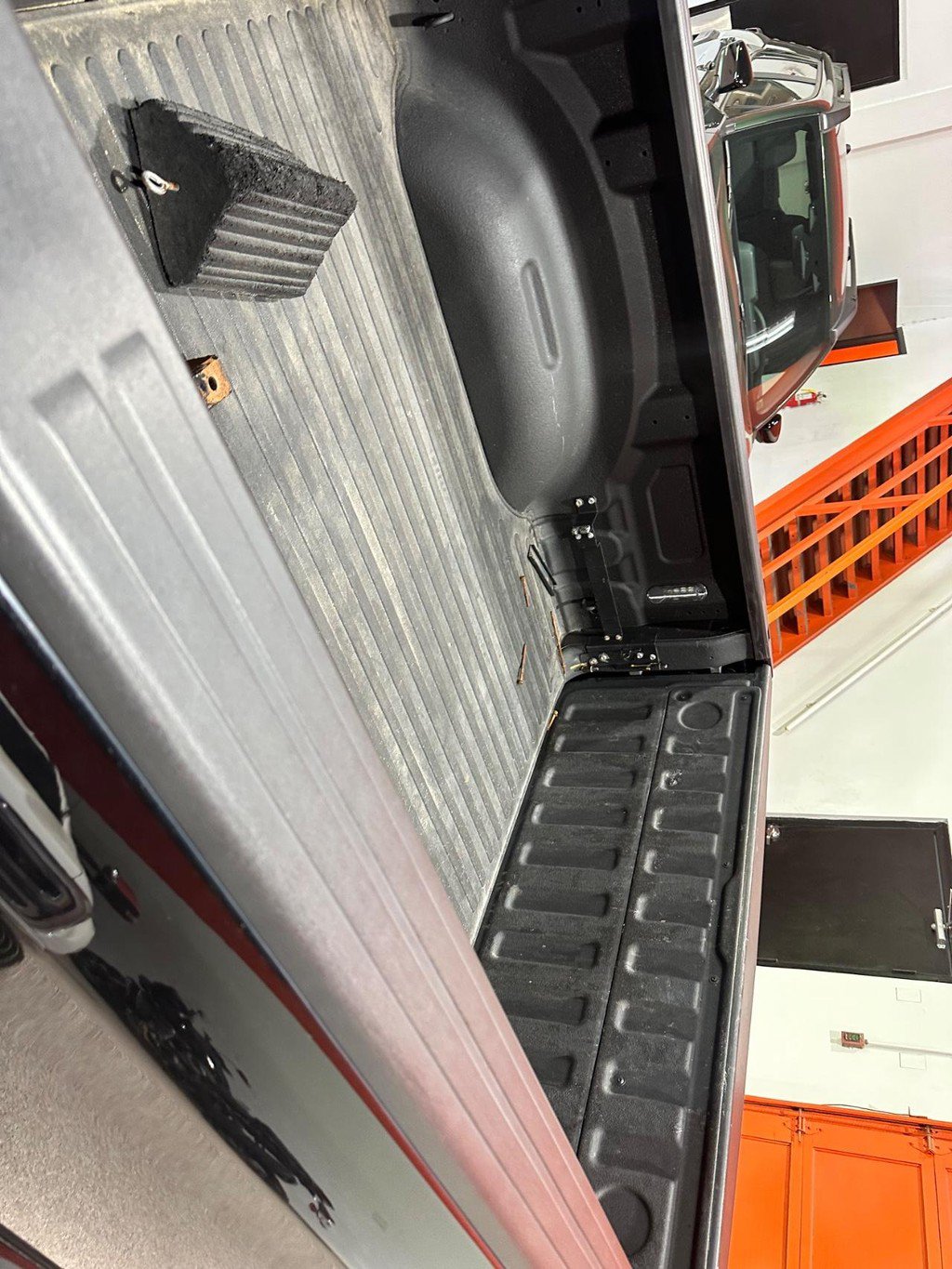 Used 2021 RAM 1500 Limited w/ Advanced Safety Group AWD/4WD image 15