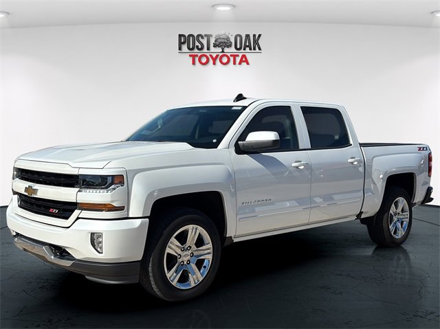 Used 2018 Chevrolet Silverado 1500 LT w/ All Star Edition image 3