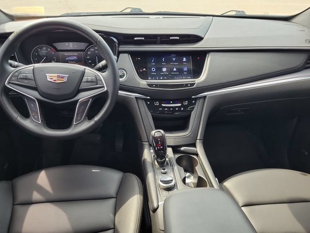 Certified 2024 Cadillac XT5 Luxury w/ LPO, Floor Liner Package AWD/4WD image 28