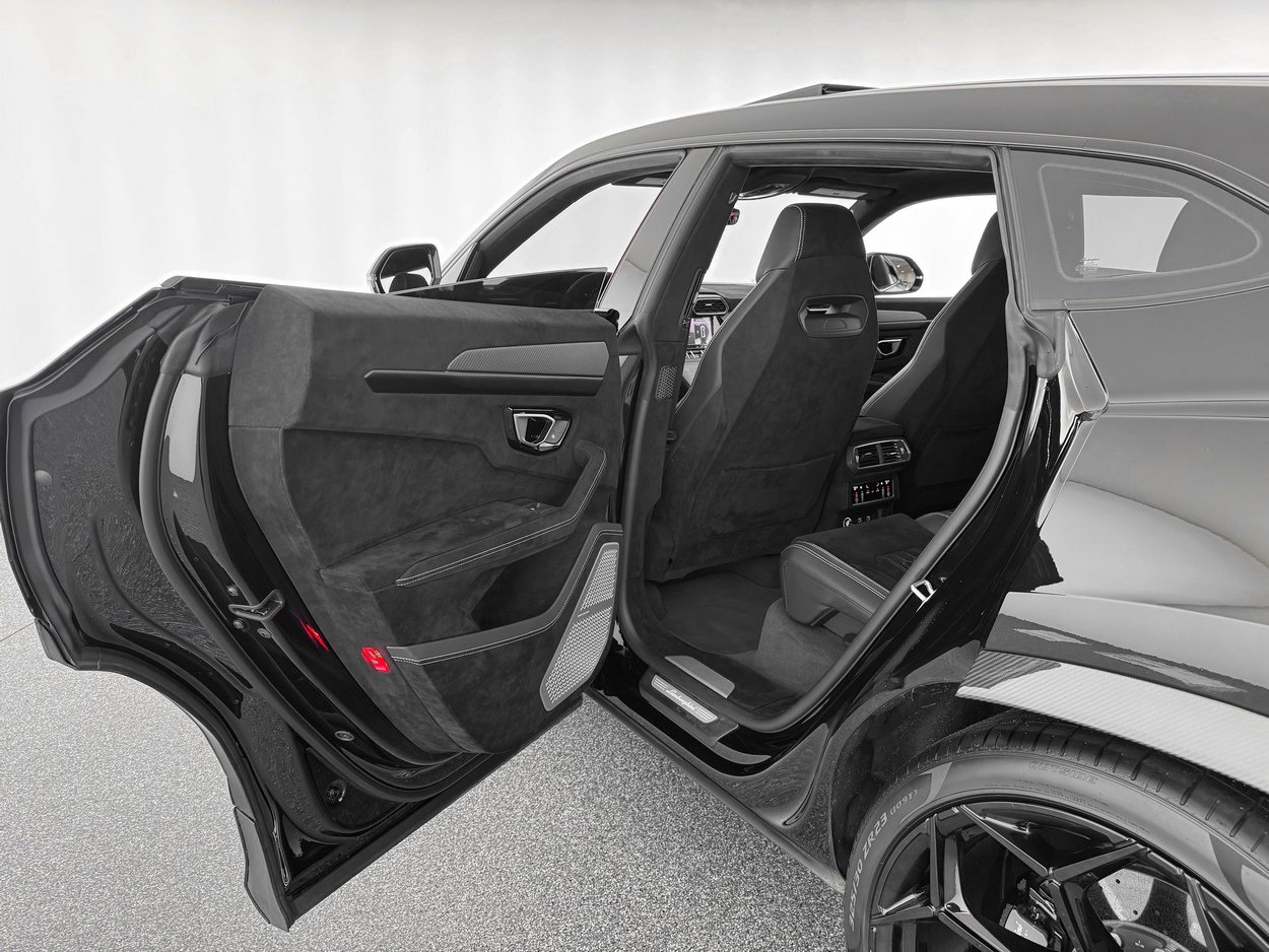 Used 2024 Lamborghini Urus Performante AWD/4WD image 20