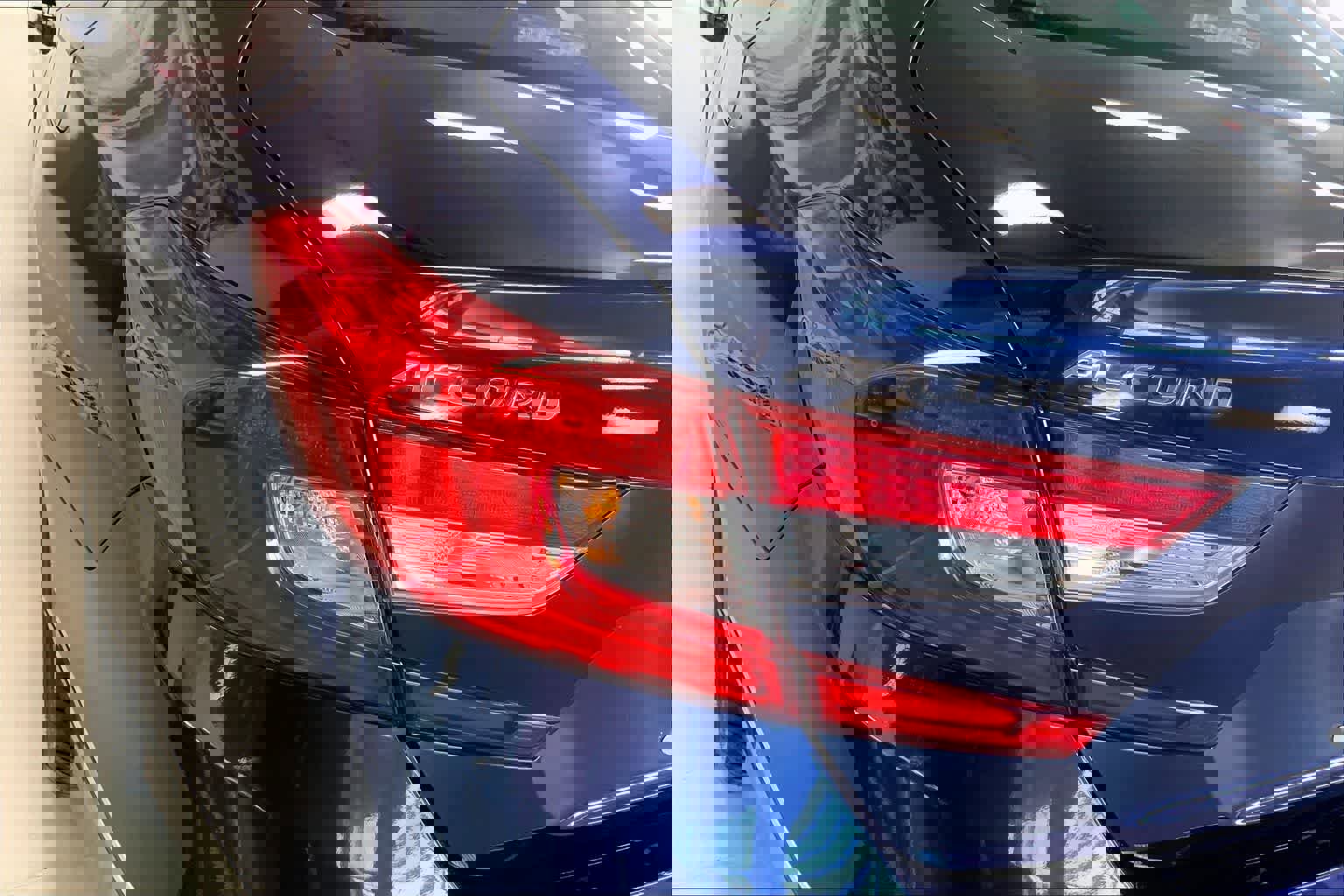 Used 2018 Honda Accord EX image 29