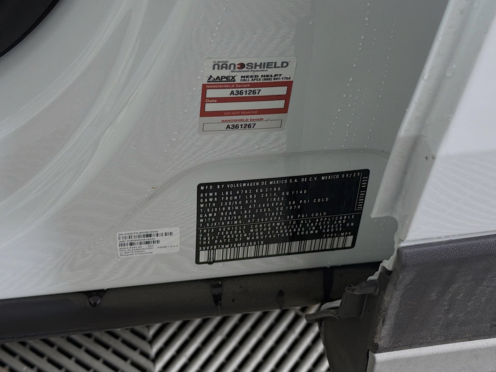 Used 2025 Volkswagen Tiguan SE FWD image 30