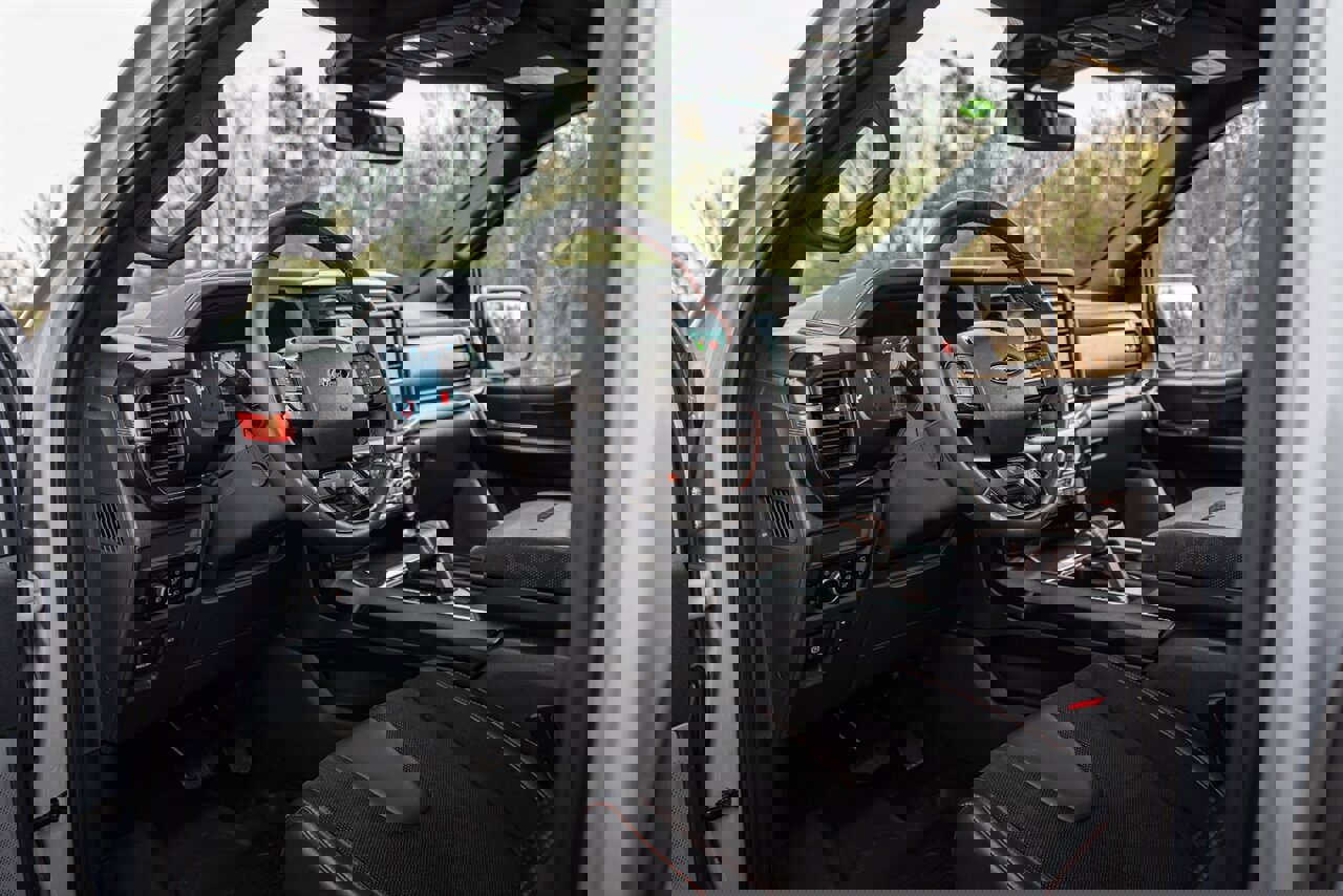 Used 2025 Ford F150 Raptor w/ Equipment Group 803A Raptor R image 95