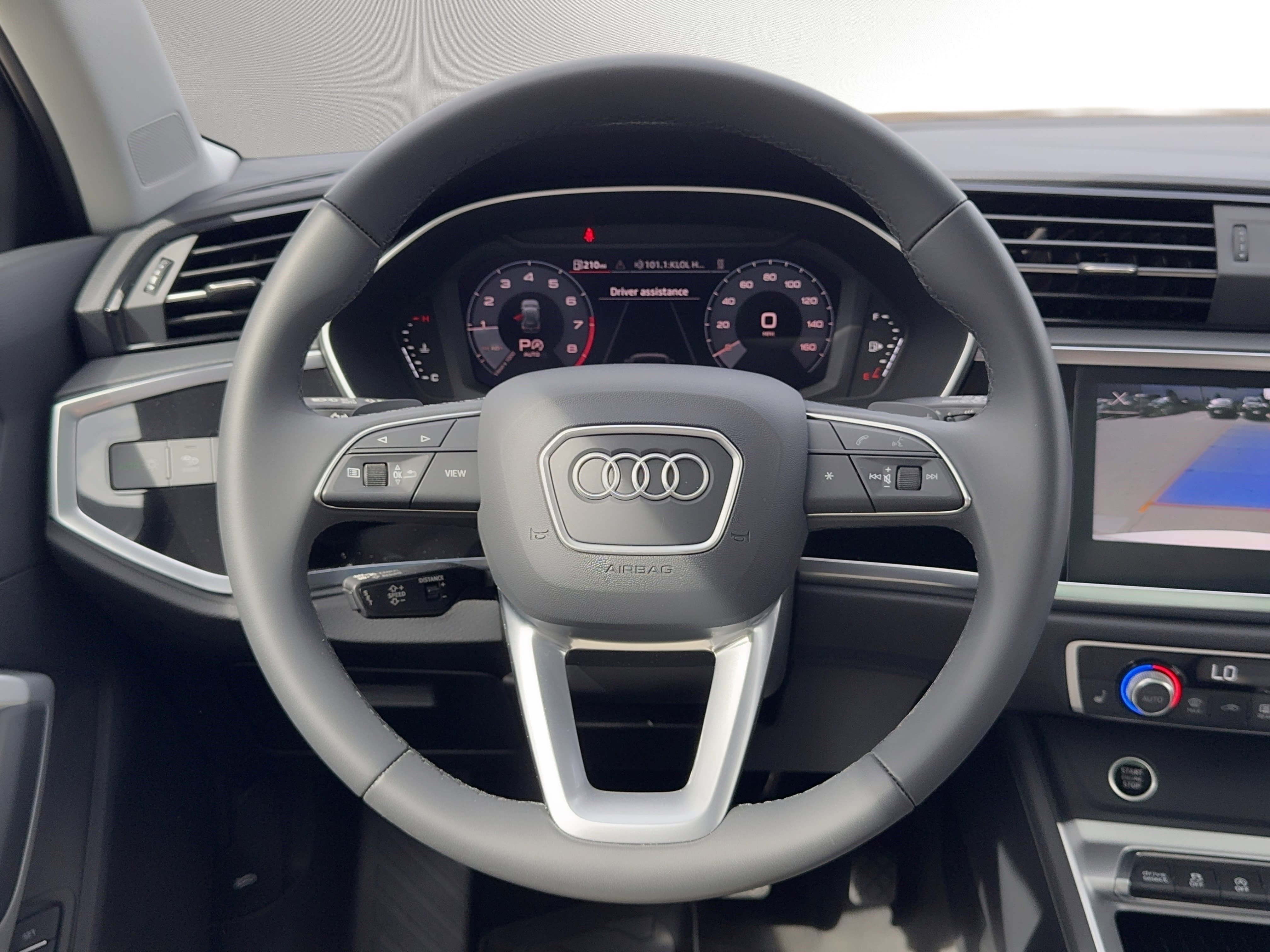 Used 2025 Audi Q3 2.0T Premium w/ Convenience Package AWD/4WD image 20