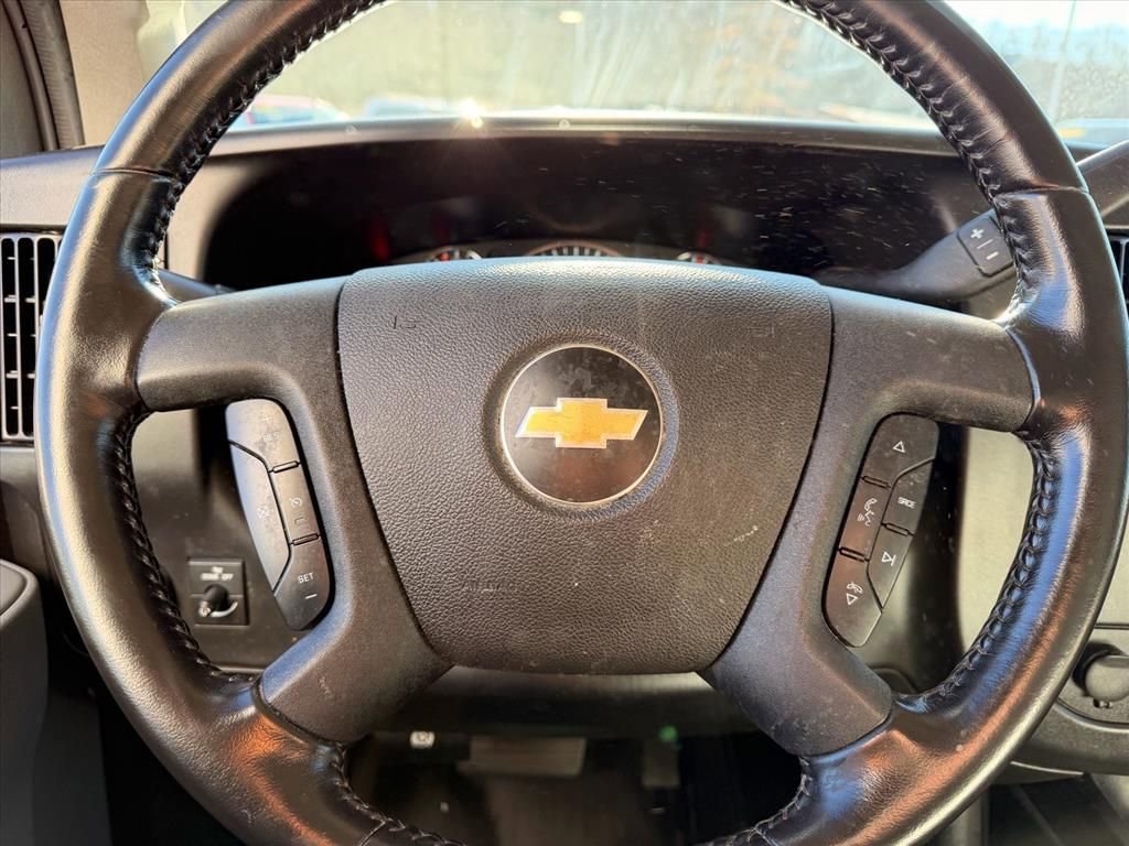 Used 2023 Chevrolet Express 4500 Extended w/ Power Convenience Package image 21