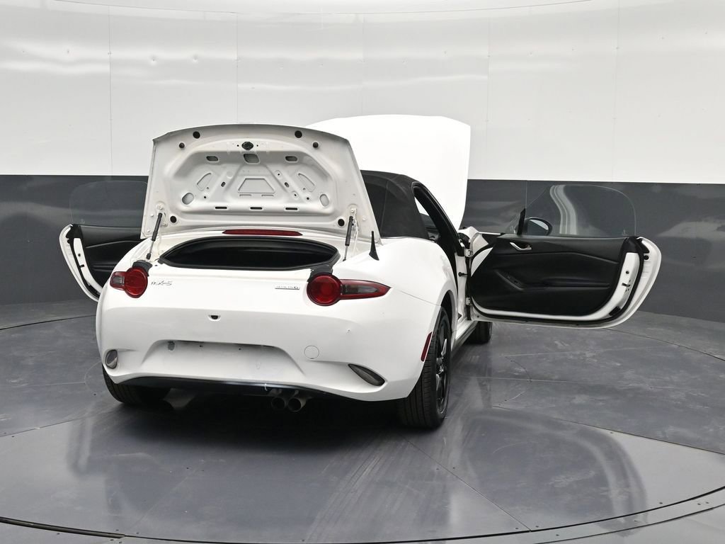 Used 2020 MAZDA MX-5 Miata Sport image 14