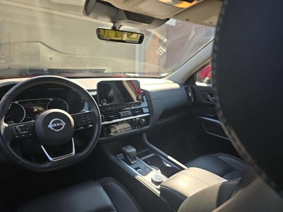 Certified 2023 Nissan Pathfinder SL image 9