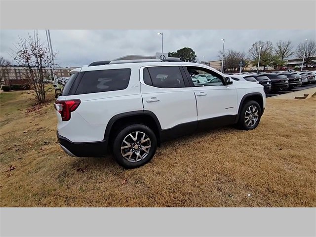 Used 2023 GMC Acadia SLT image 40