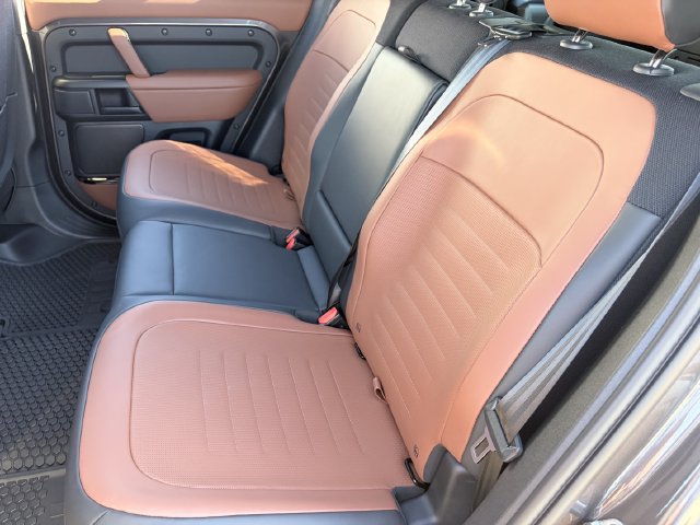 New 2026 Land Rover Defender 110 OCTA AWD/4WD image 16