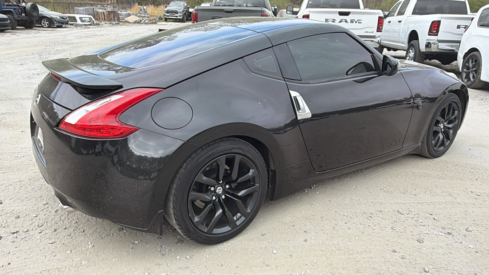 Used 2017 Nissan 370Z Coupe image 8