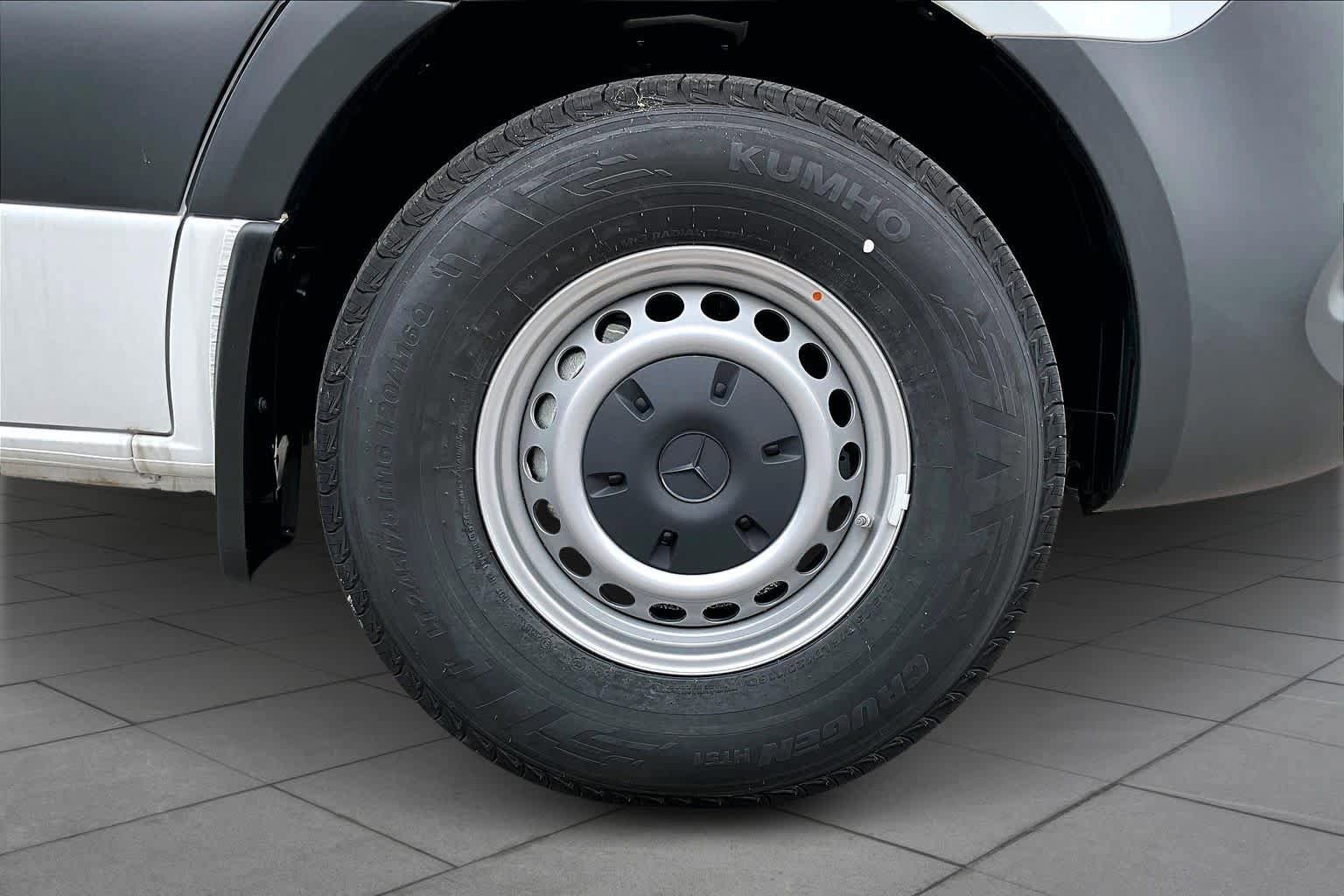 New 2025 Mercedes-Benz Sprinter 2500 image 21