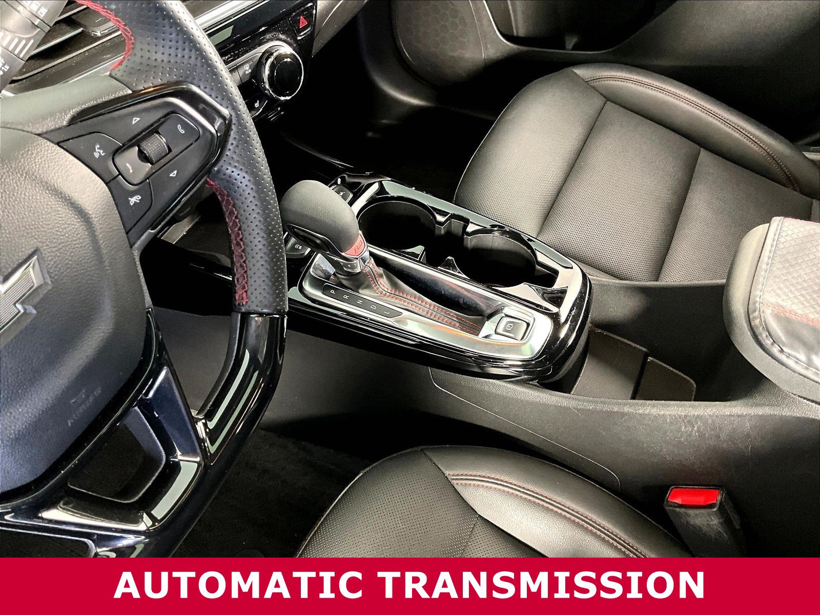 Used 2024 Chevrolet Trax RS w/ Sunroof Package FWD image 16