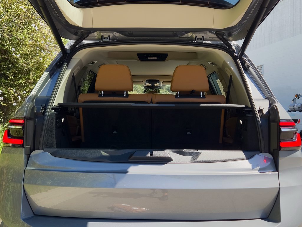 Used 2023 BMW X7 xDrive40i w/ Premium Package image 23