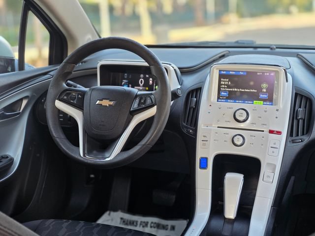 Used 2013 Chevrolet Volt FWD image 25