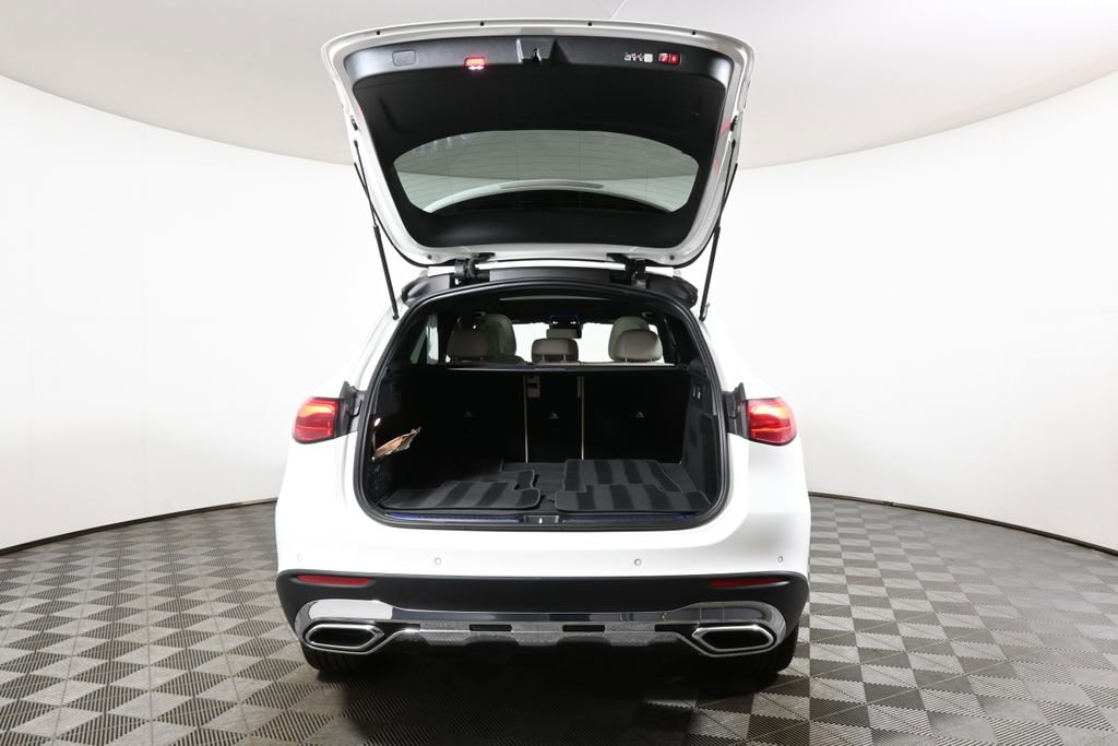Certified 2026 Mercedes-Benz GLC 300 4MATIC image 33