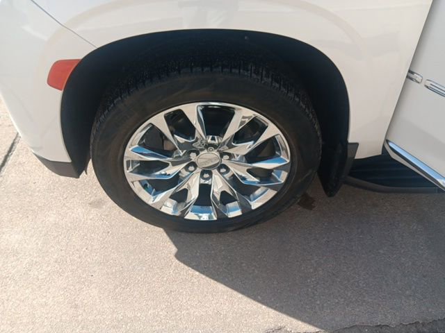 Used 2021 GMC Yukon XL Denali w/ LPO, Illumination Package image 28