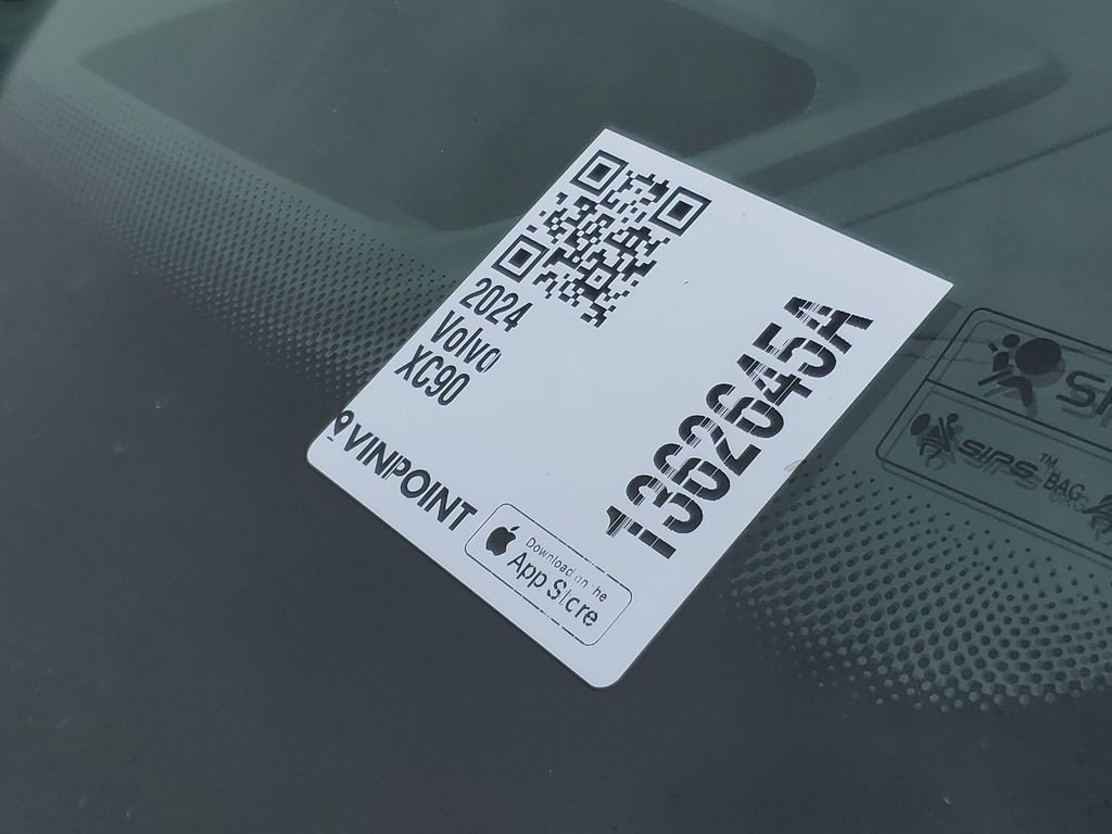 Certified 2024 Volvo XC90 B6 Ultimate image 28