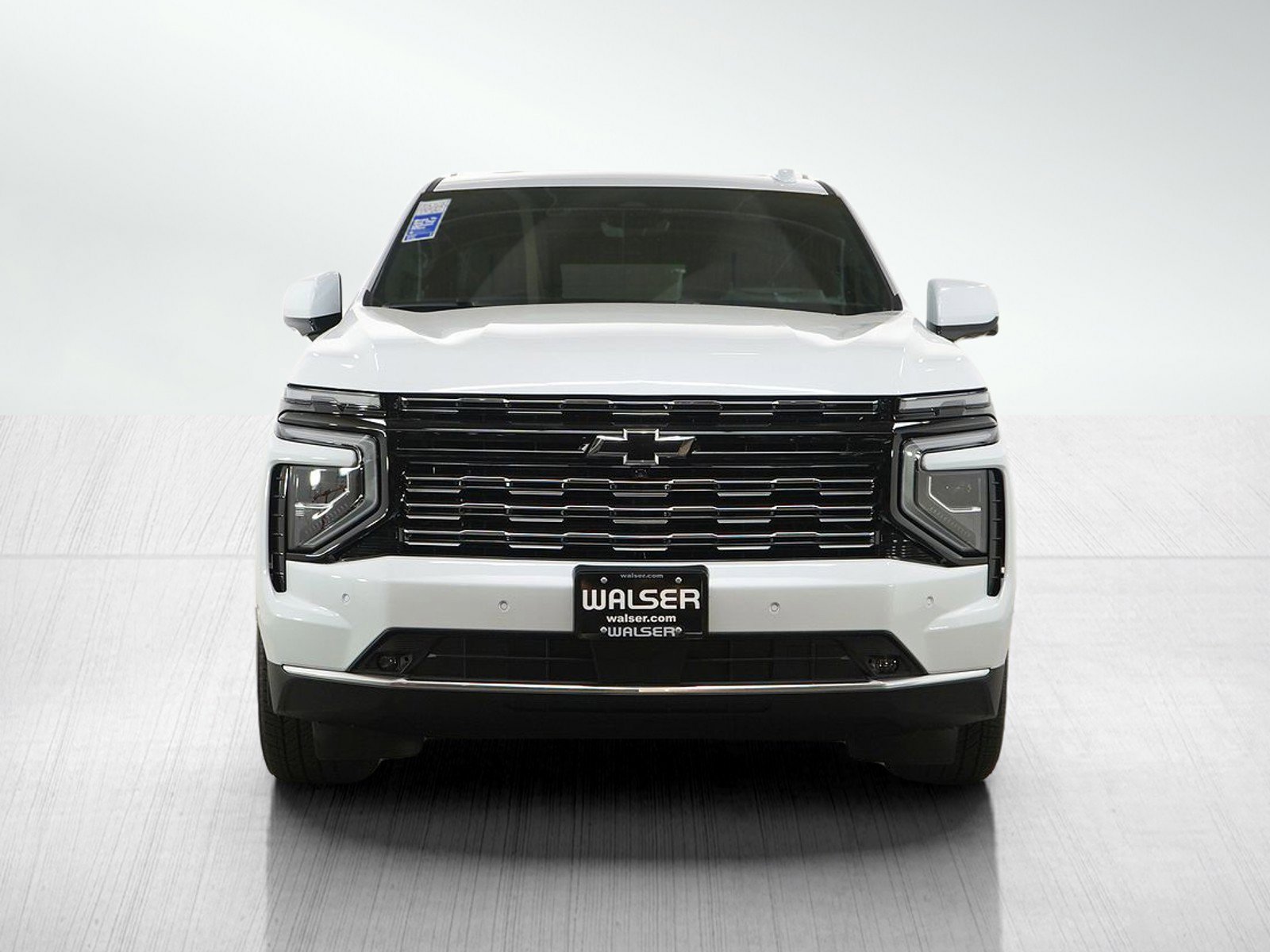 Used 2026 Chevrolet Suburban High Country AWD/4WD image 8