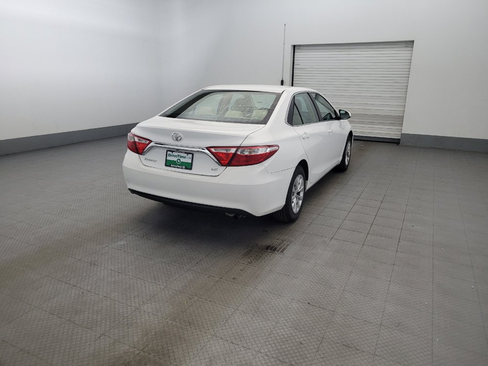 Used 2017 Toyota Camry LE FWD image 9